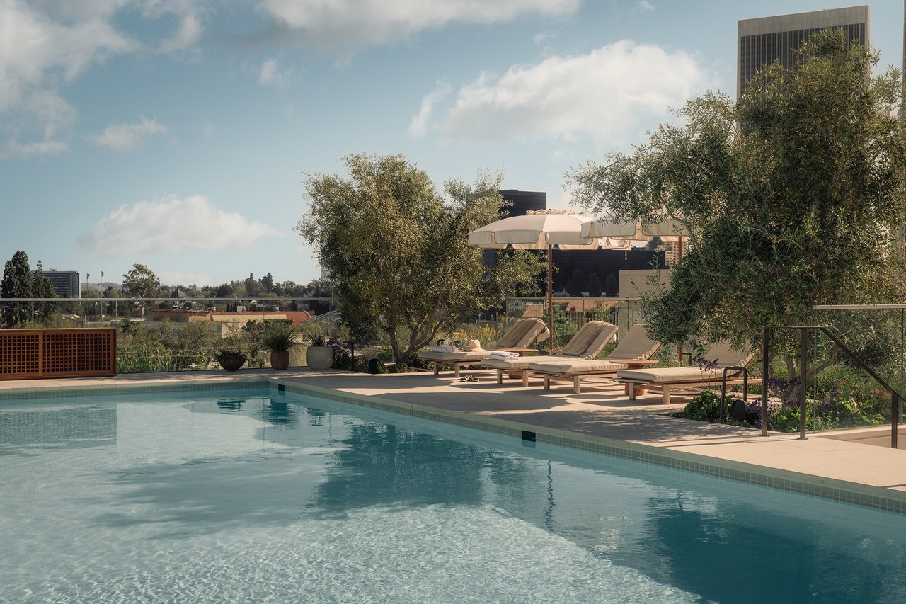 9900 S Santa Monica Blvd Unit: 2D