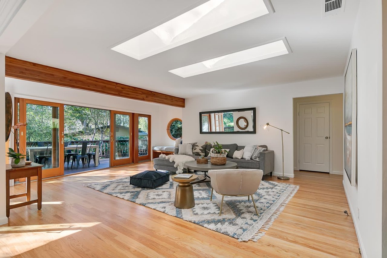 7 Crescent Lane, Fairfax