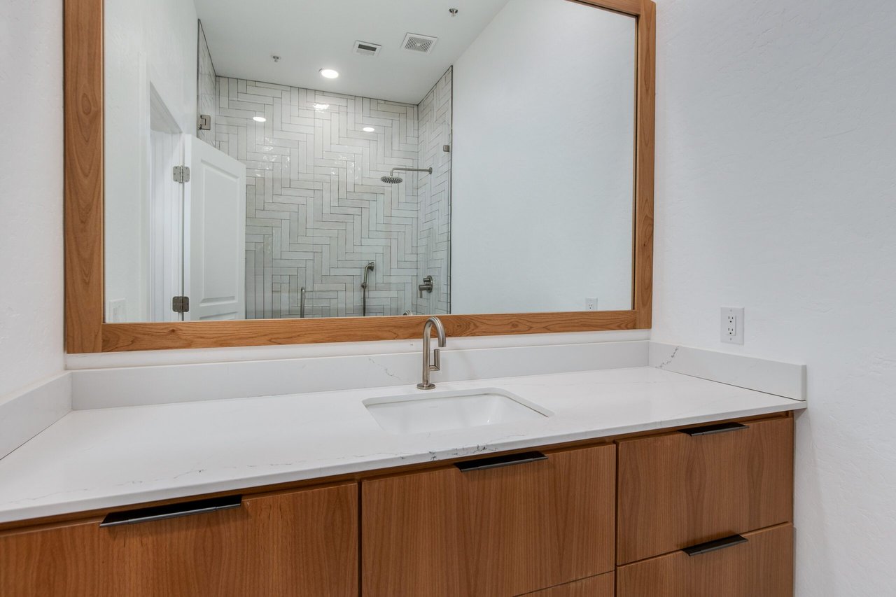 7471 E Sunnyvale Dr.