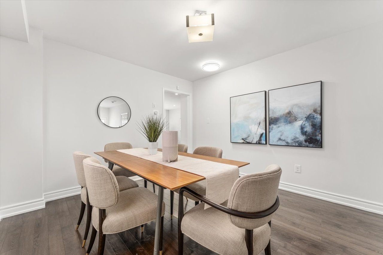 17 Holroyd St