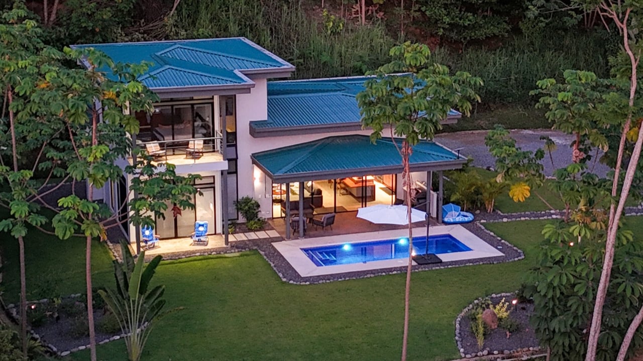 Private Modern Tropical Paradise Home For Sale in Ojochal, Costa Rica