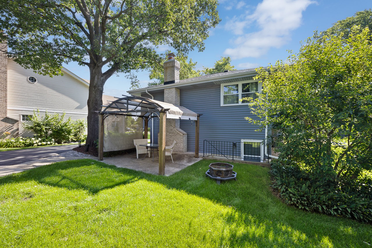 4600 Roslyn Road