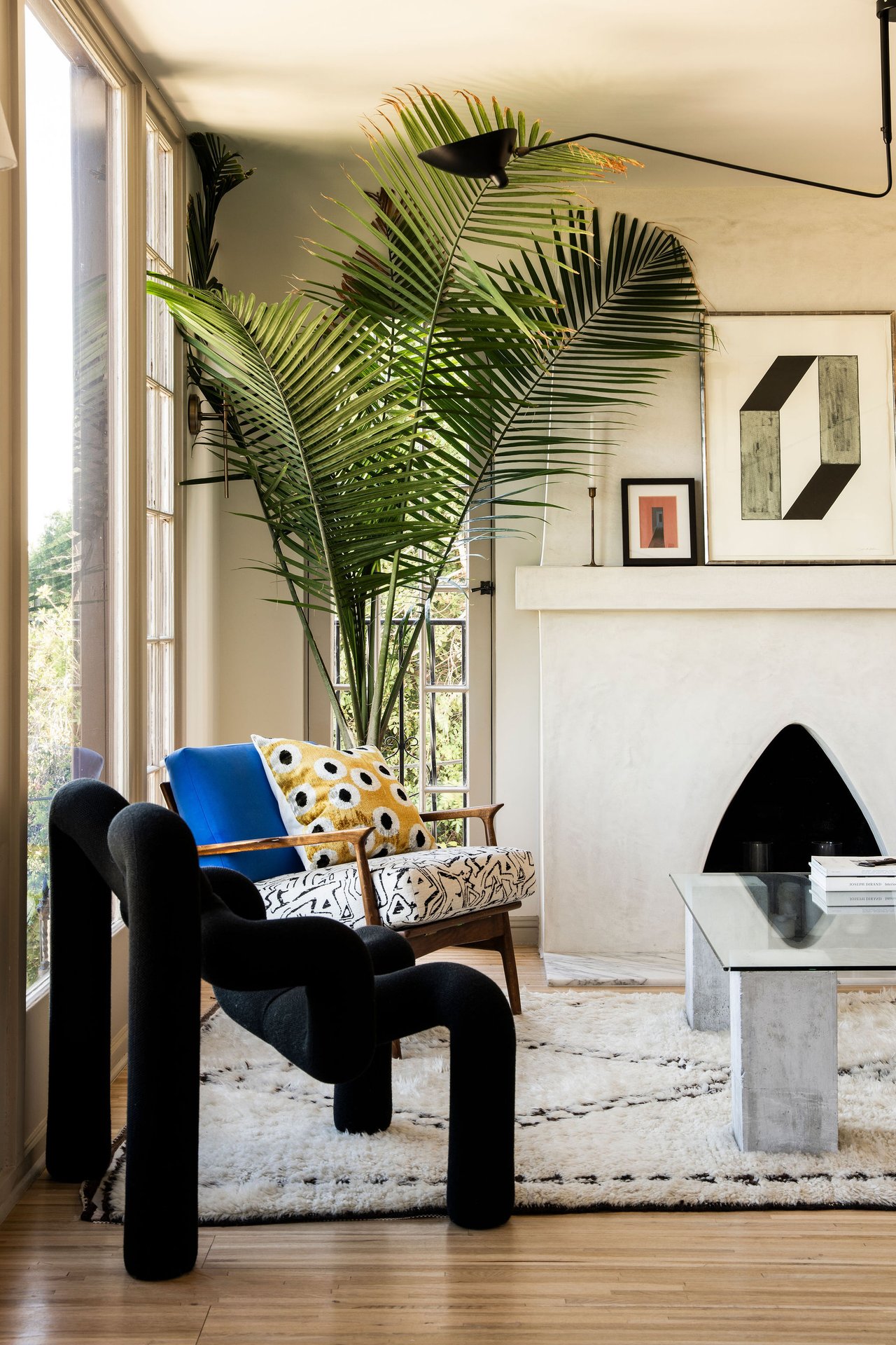 Vacant Trophy Silverlake Triplex With Reservoir Views
