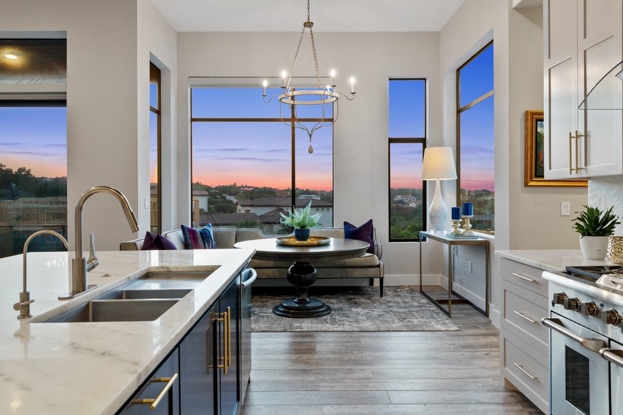 Spanish Oaks Luxury 