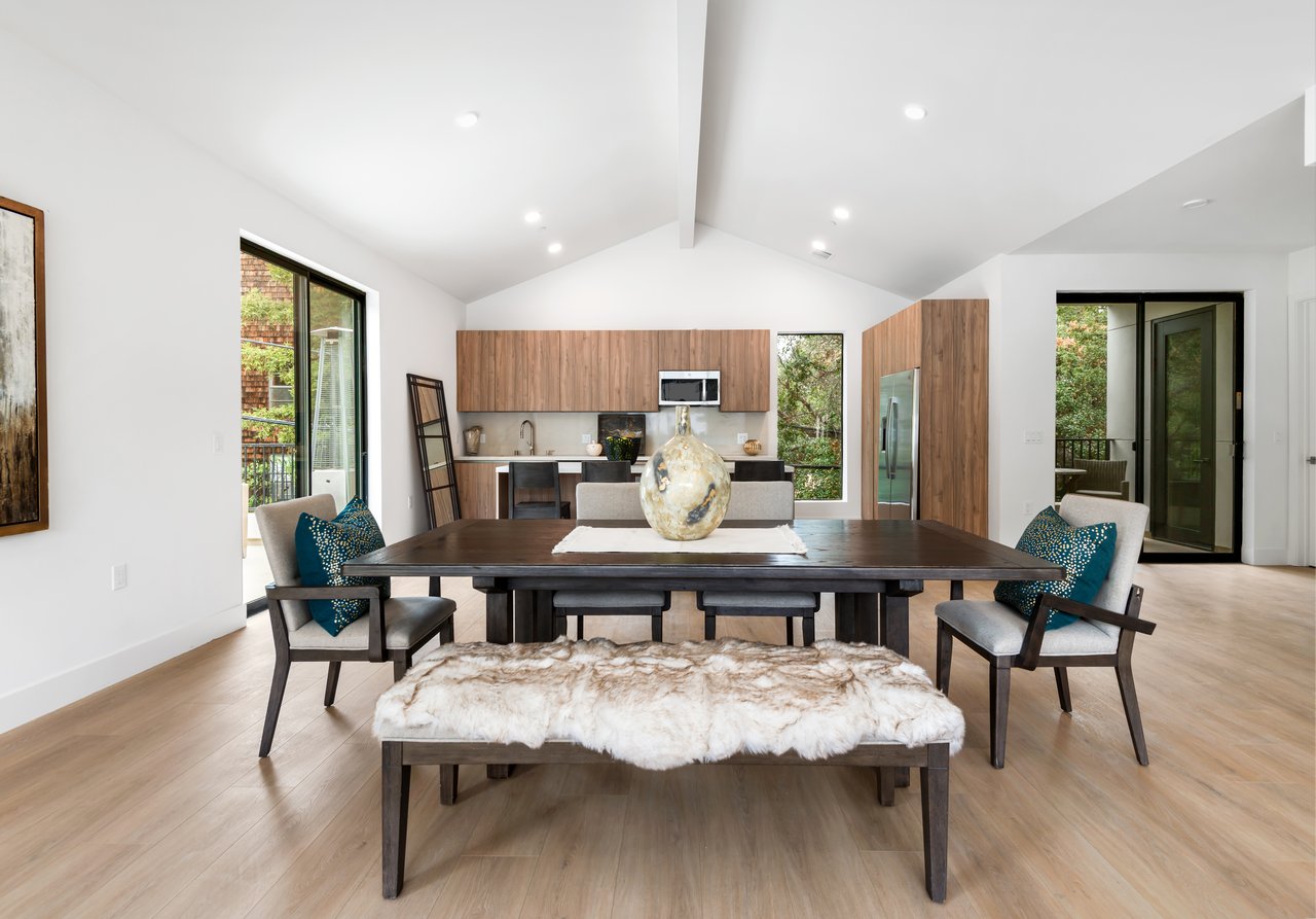 Aurelia Terrace, Regal Pl, 90068