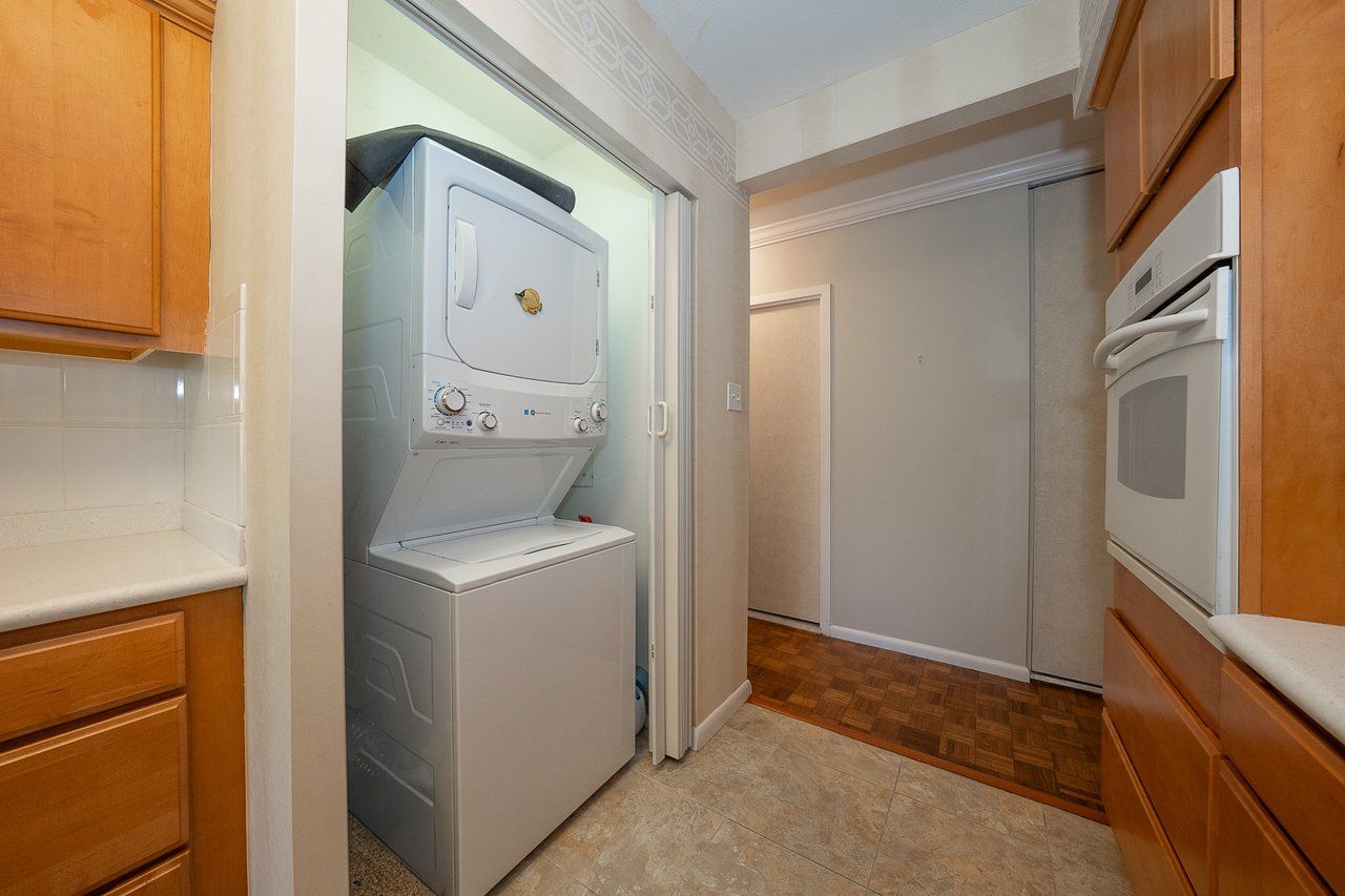 Easy Living on the Main Line!