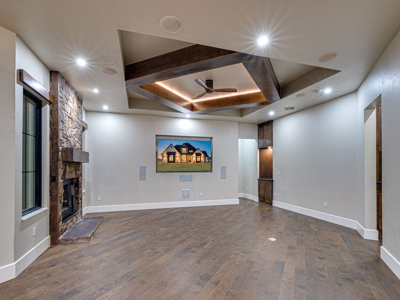 The Diamond Lodge in Mustang, Oklahoma: A Modern Mountain Masterpiece on Cimarron - Wyatt Poindexter - The Agency Oklahoma