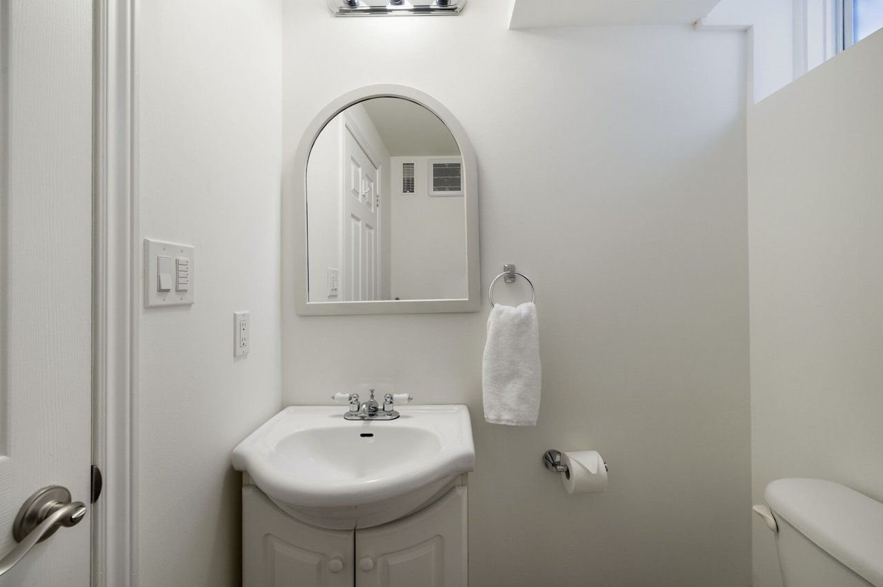 1434 Gulledge Trail, Oakville, ON L6M 3Z8