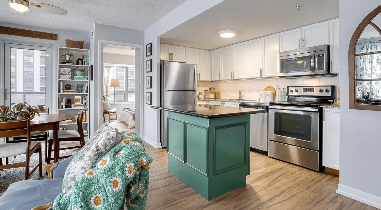 1410 Dupont St #606