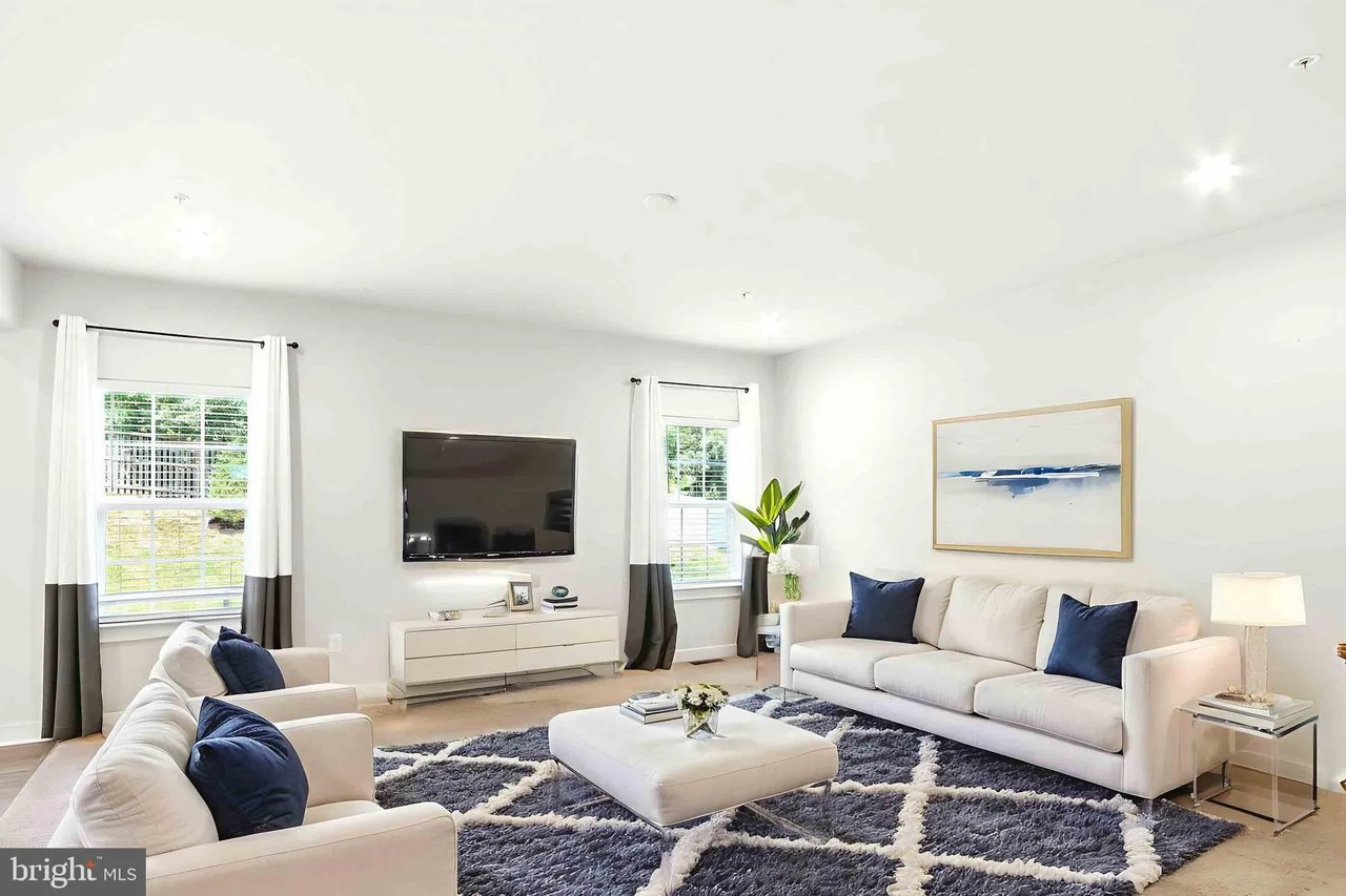 6015 Charles Henry Pl