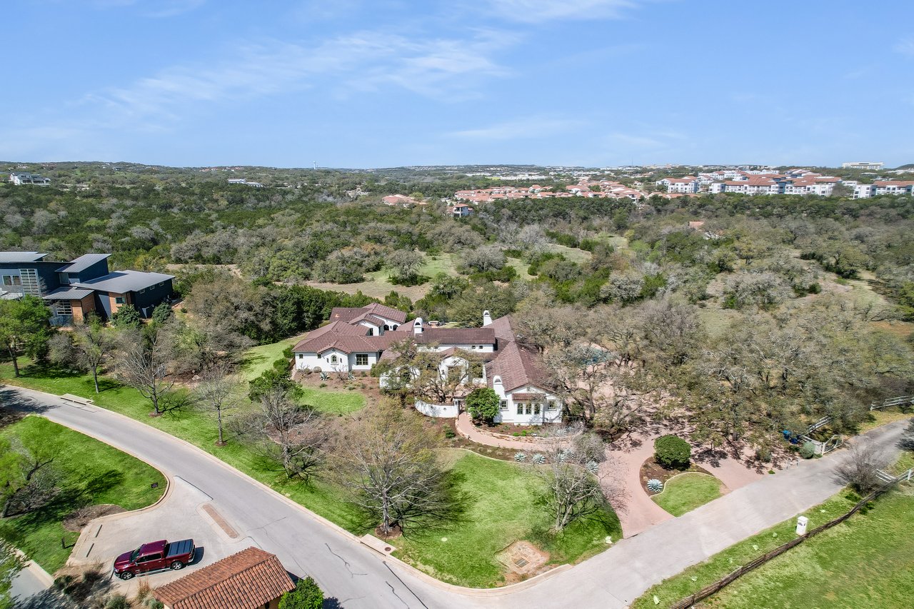 Spanish Oaks Hacienda