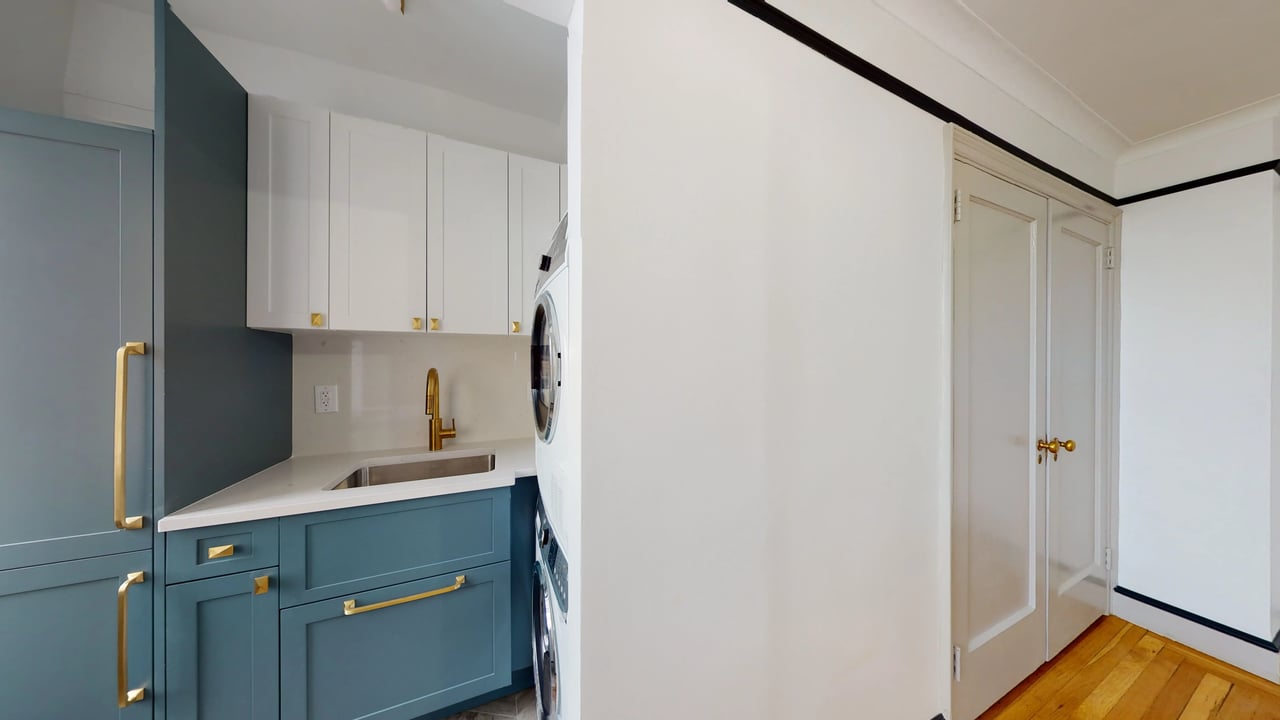 1 Christopher St, #16B