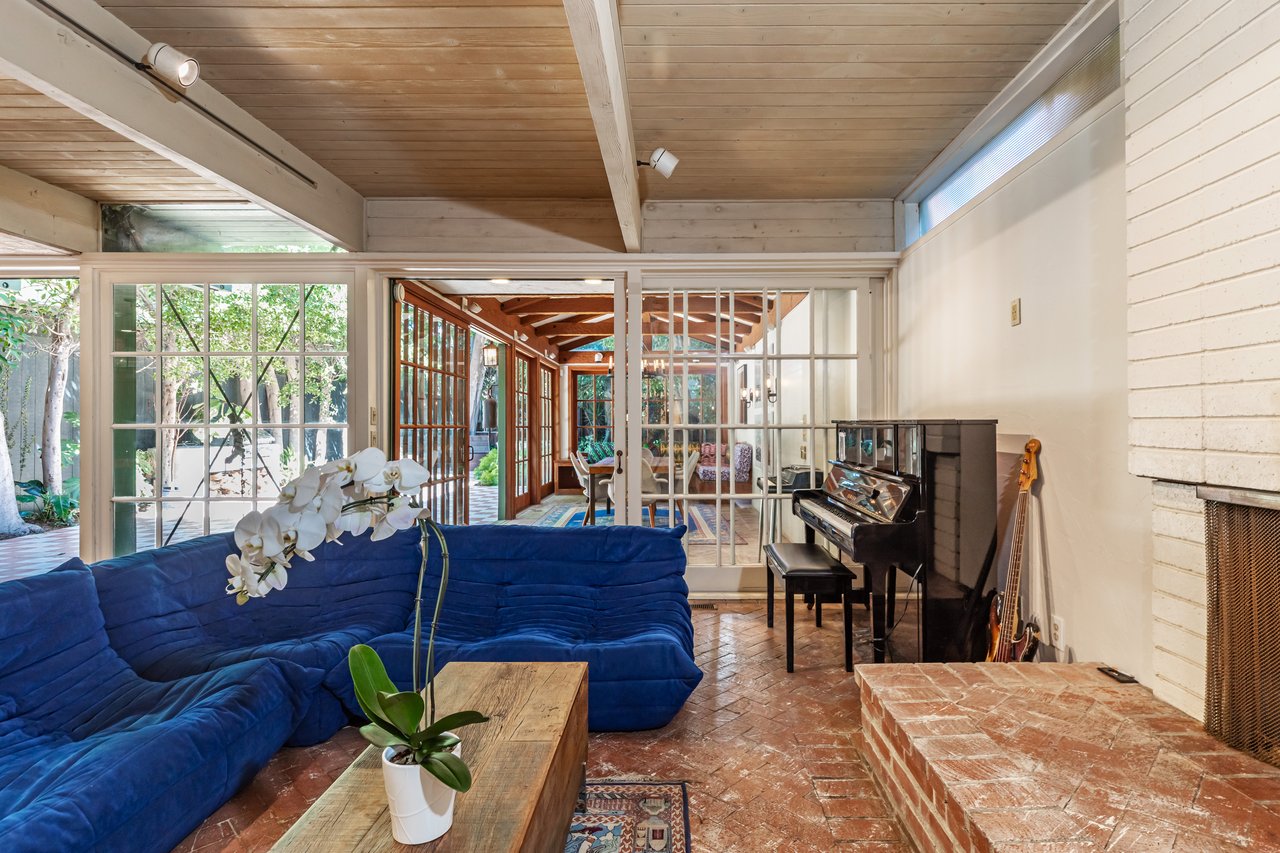 23441 Malibu Colony Rd