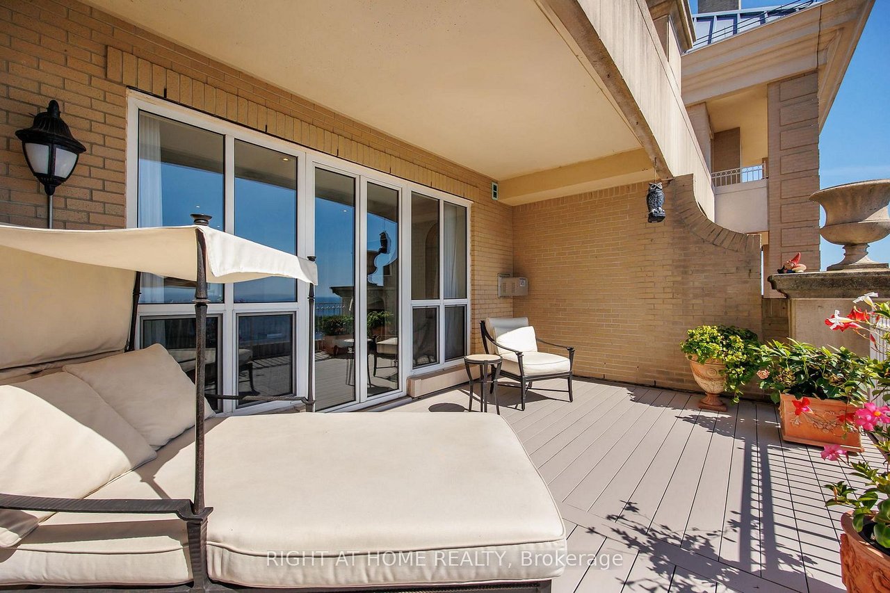 LARGEST PH IN GRAND HARBOUR