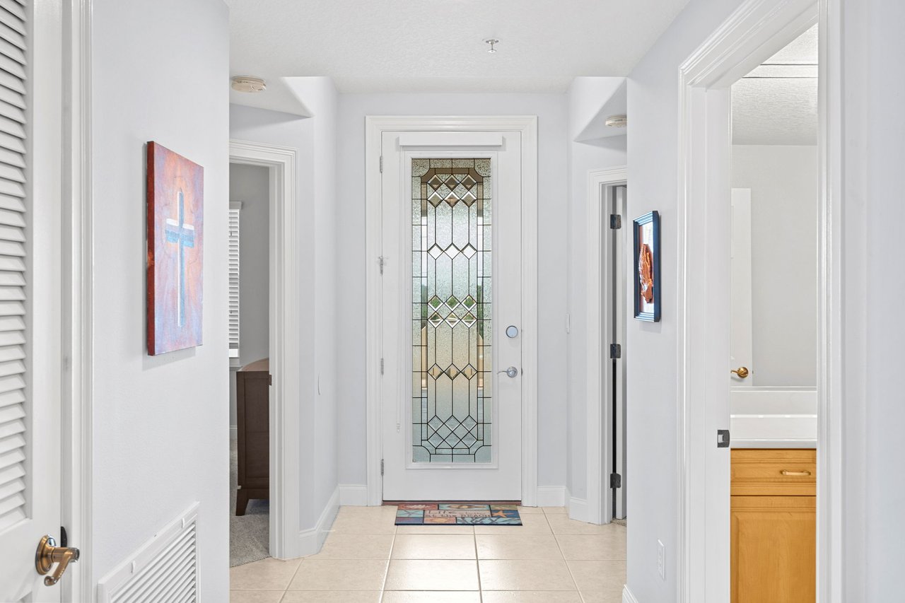 225 N Atlantic Avenue, 303