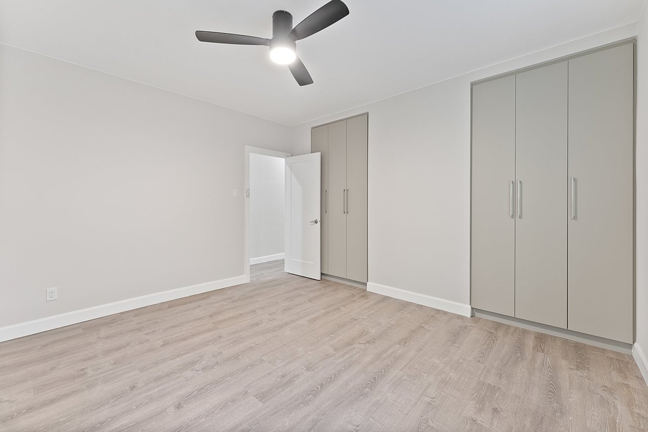 24 Shallmar Blvd Unit: 305