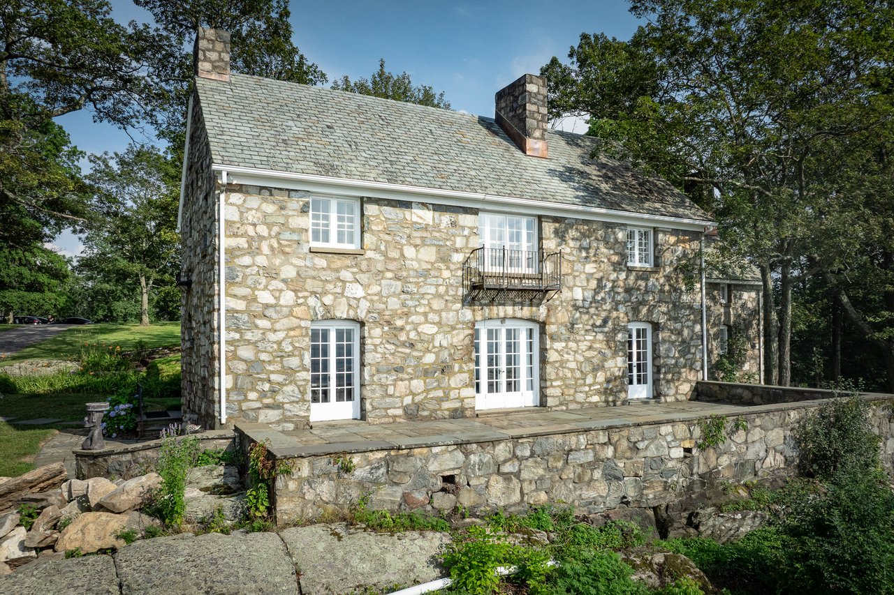 401 Woodmont Road