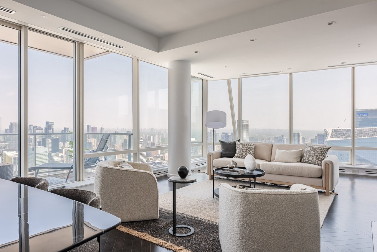 Suite 6104- 180 University Avenue
