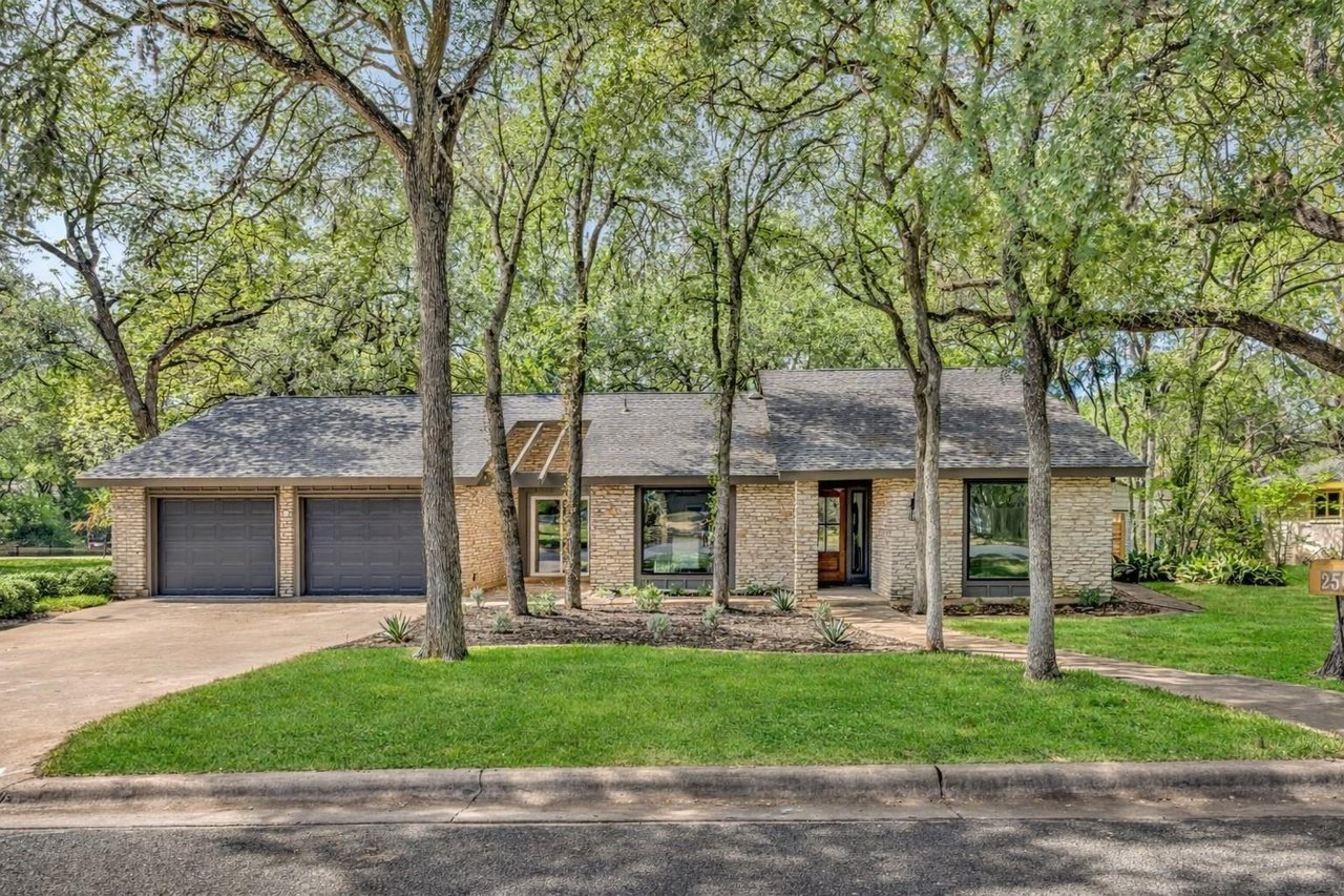 2501 Crownspoint DR