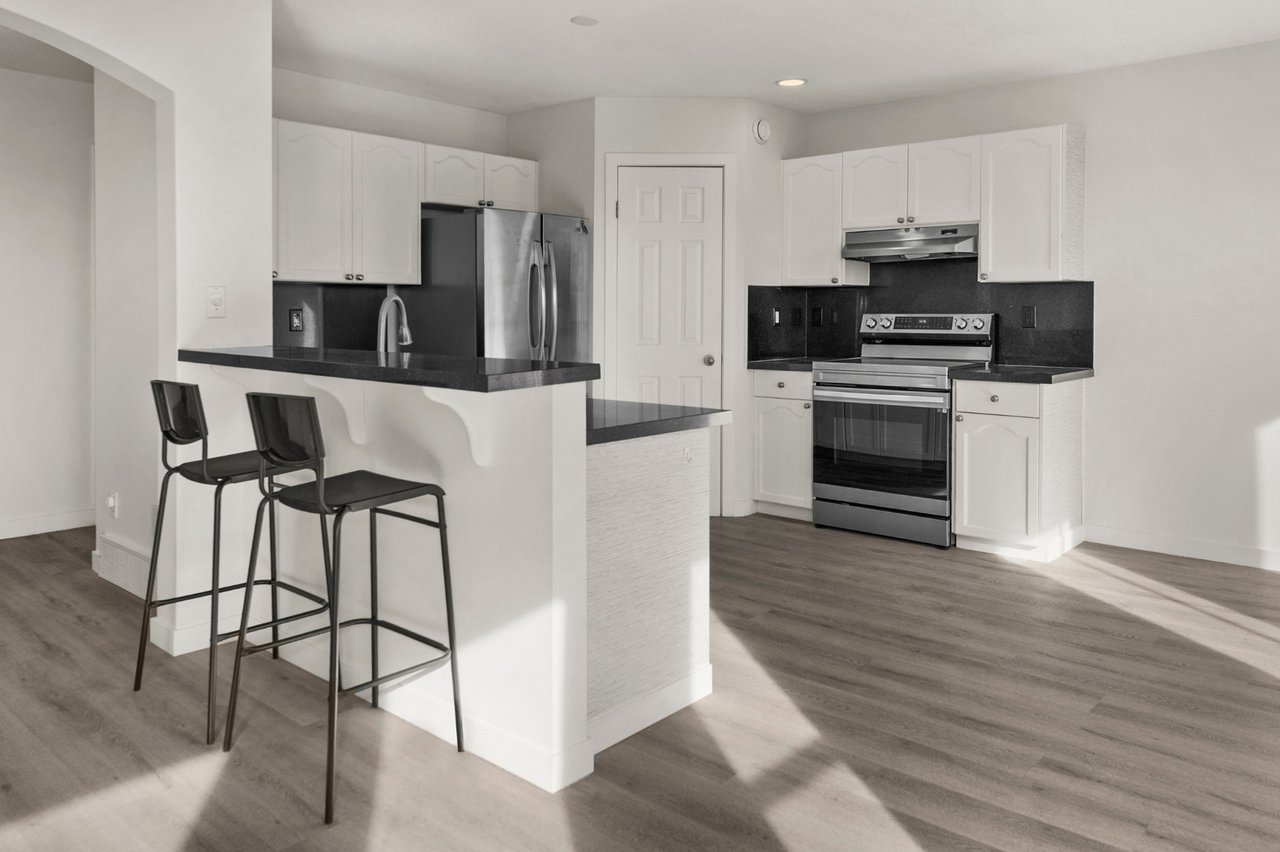 12345 Coventry Hills Way NE