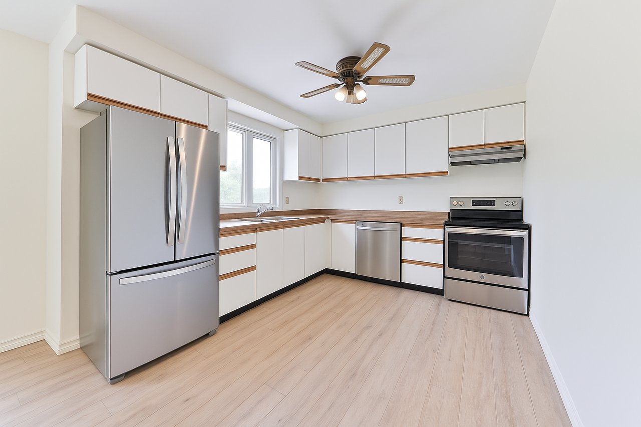 1160 Walden Circle #11