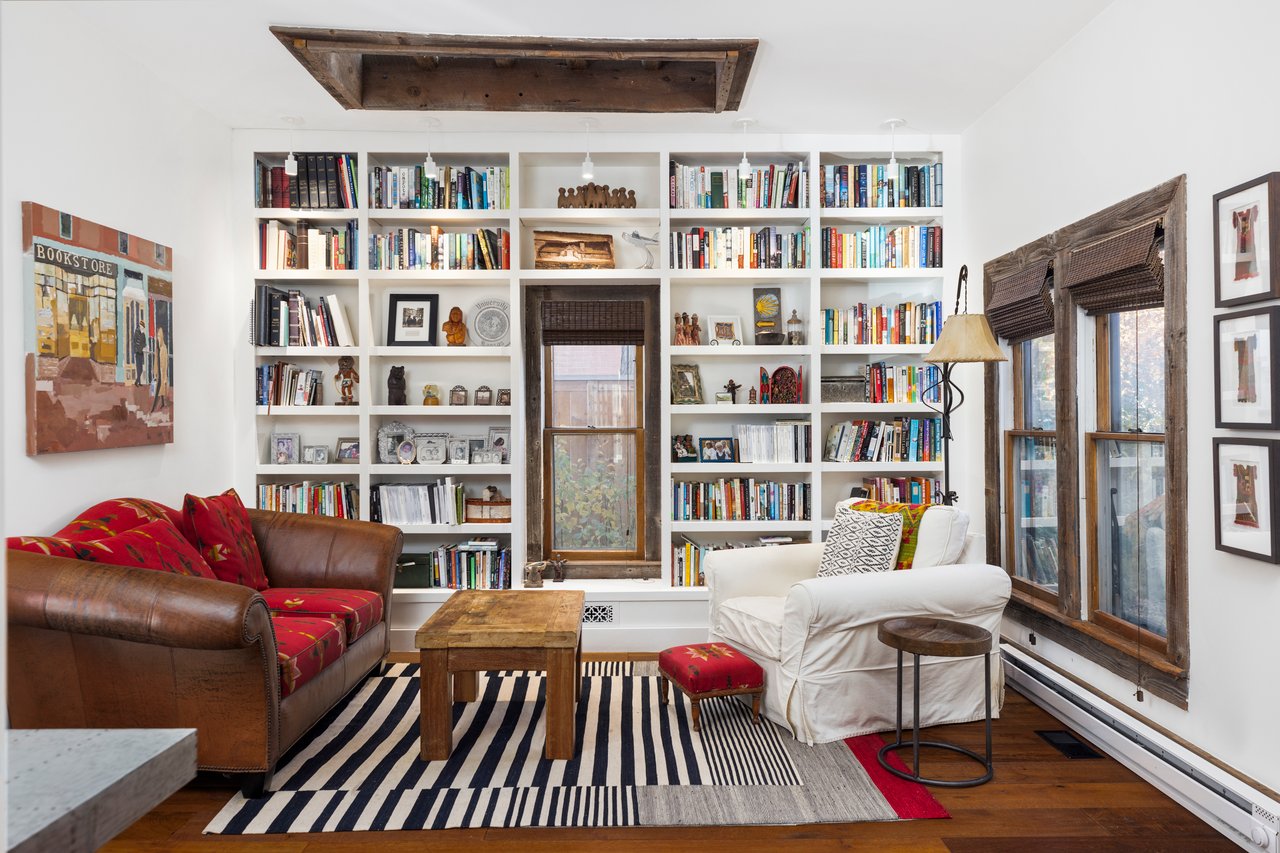 1830 Mapleton Avenue