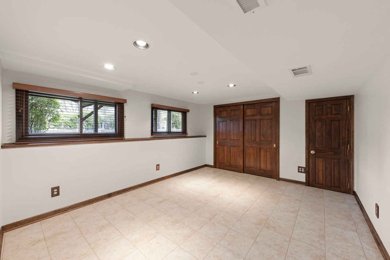 1795 Whitt Court