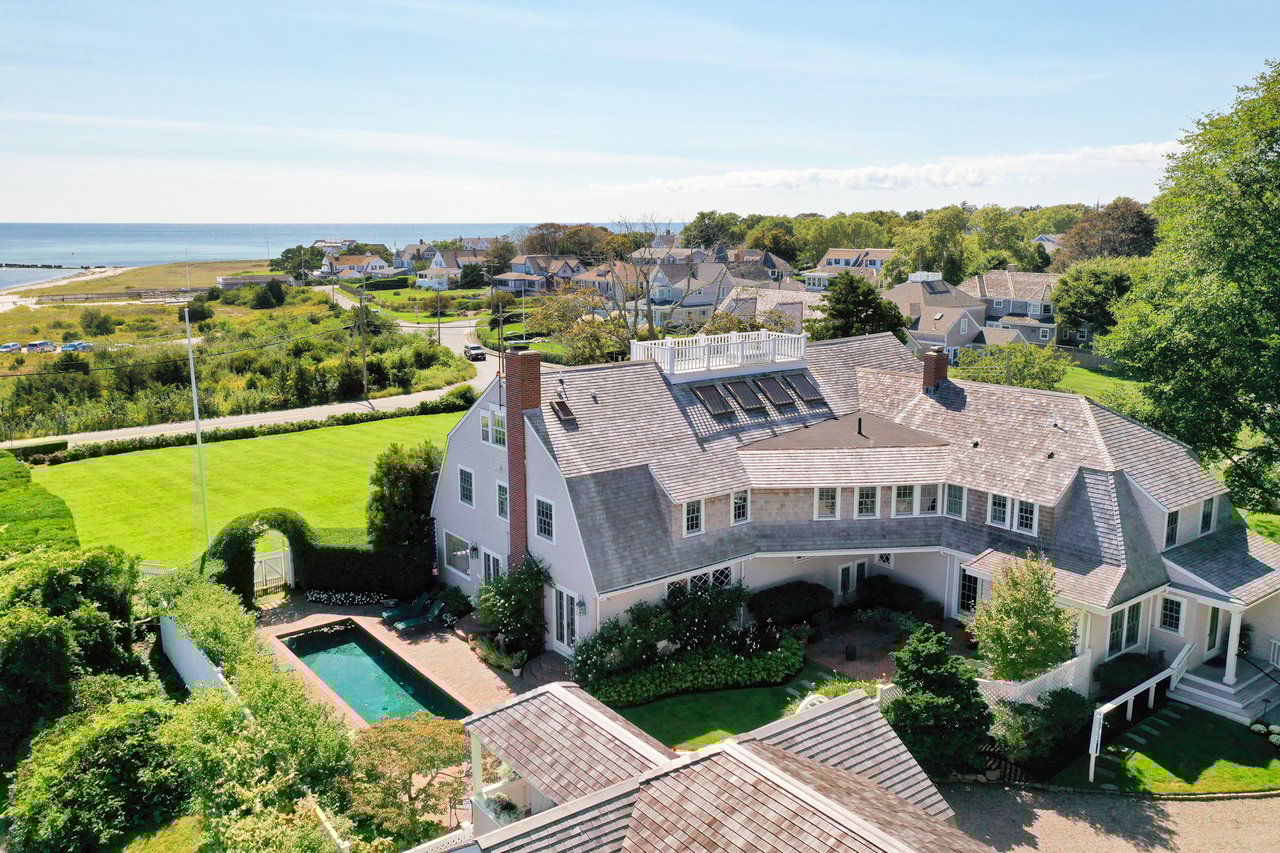 Coastal Elegance and Timeless New England Charm in Hyannis Port