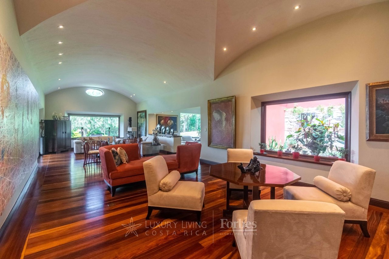 19759 - Architectural Hacienda Style Luxury Villa inTranquil Natural Oasis