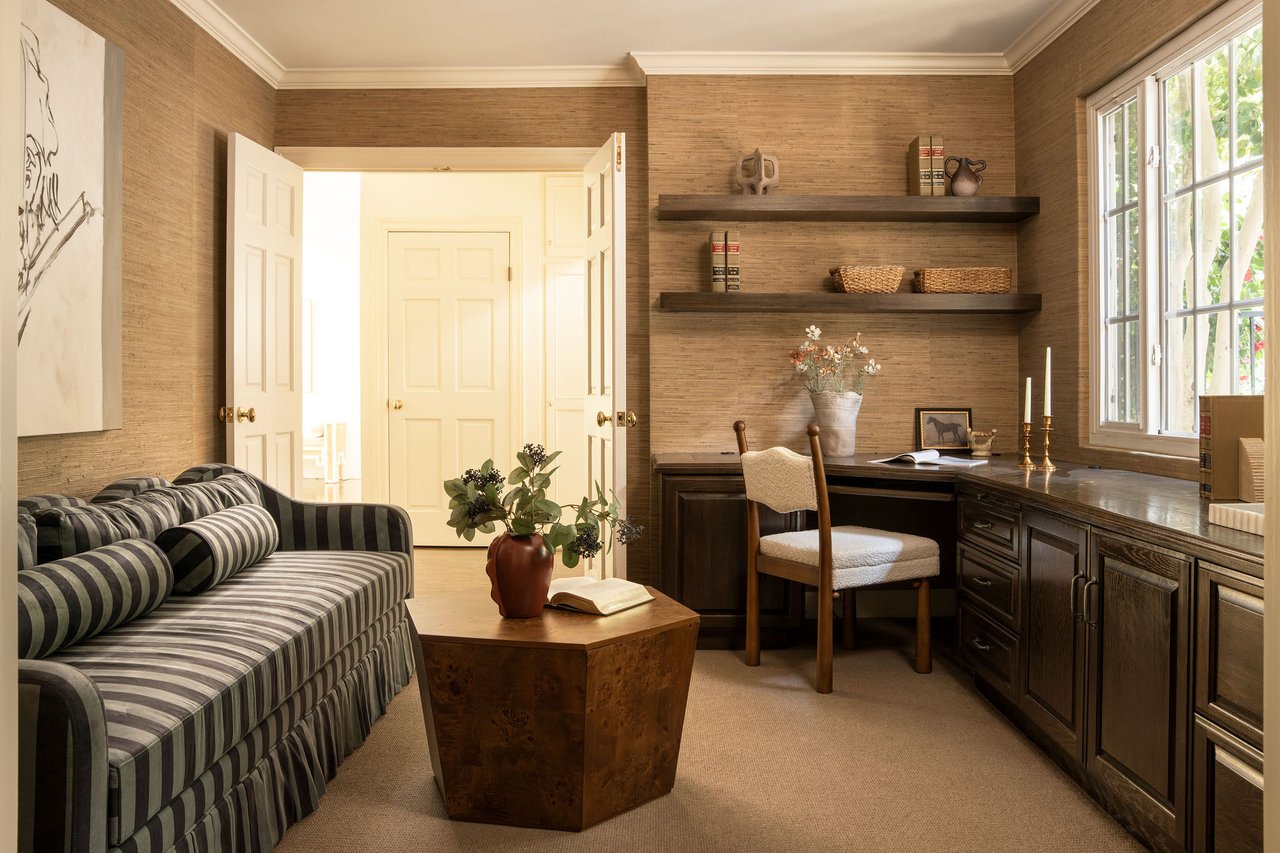 2533 Benedict Canyon Drive