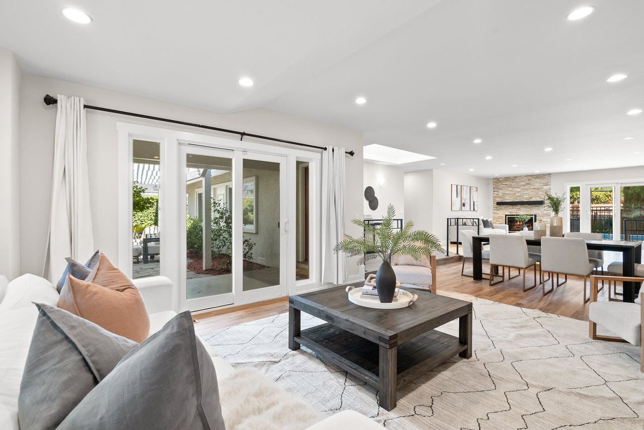 247 Marchmont Dr