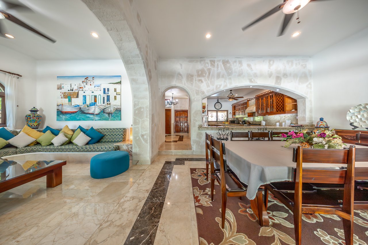 Villa Orquídea Puerto Aventuras | Golf-Front Luxury Estate