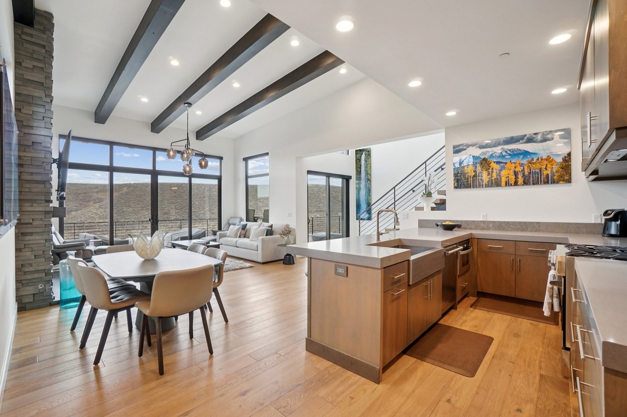 6768 Golden Bear Loop