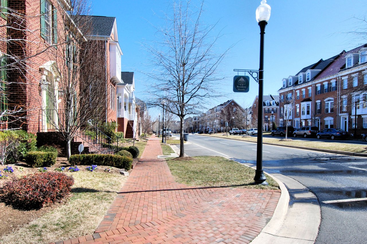 Landmark/Cameron Station