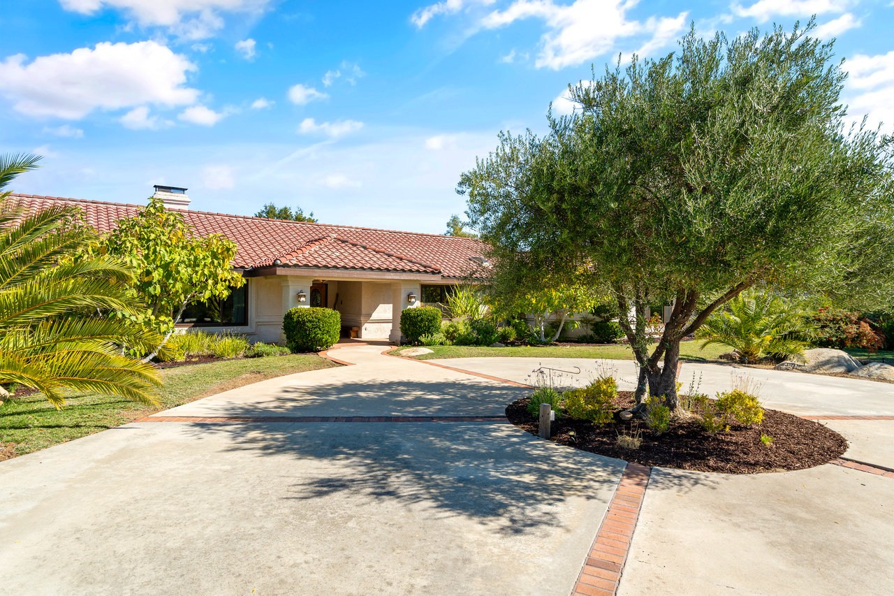 18590 Hombre Lane