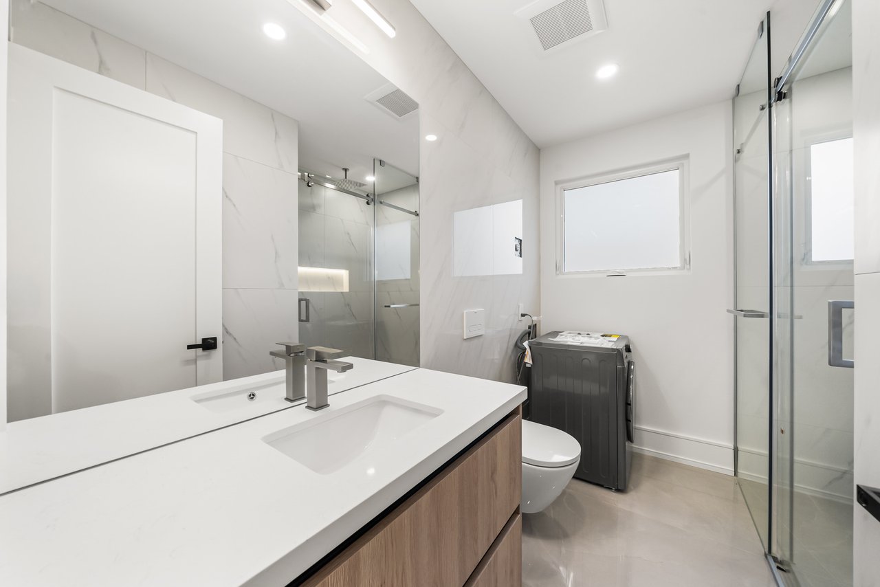 1495 Thetford Crt