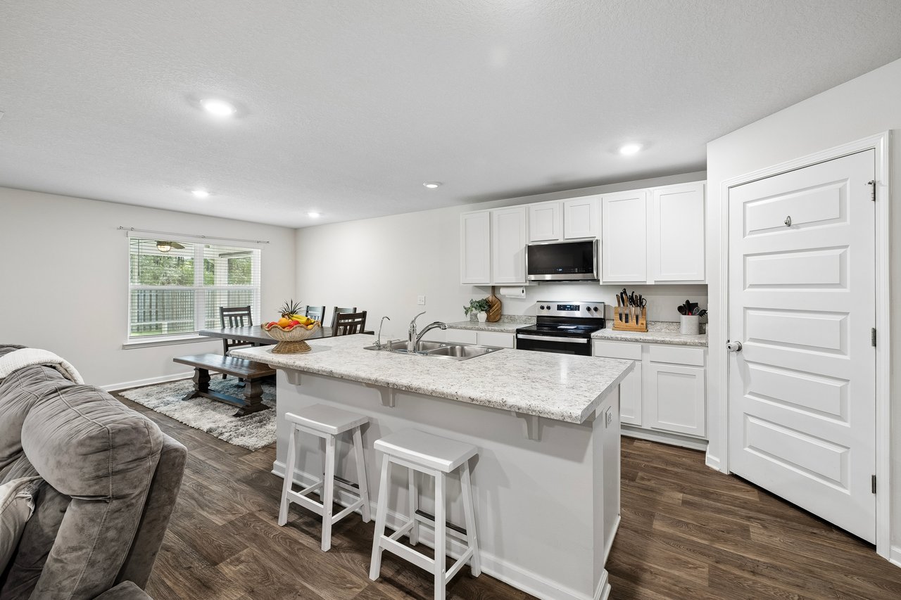 324 This Way