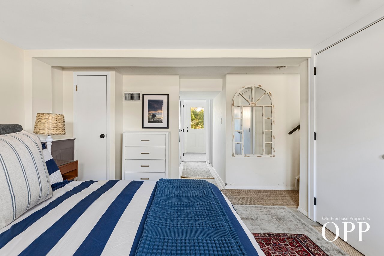 A Turnkey Mid-Century, Effortlessly Located in Bellport Village