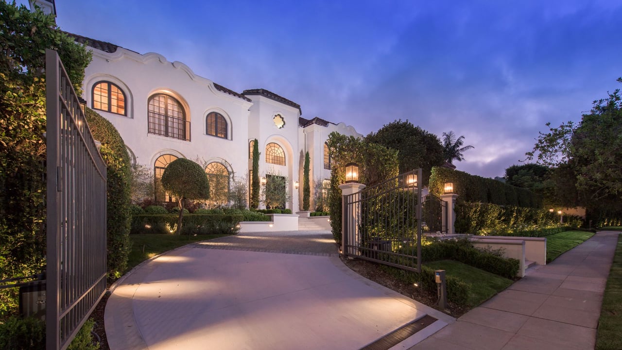 1275 Benedict Canyon Dr
