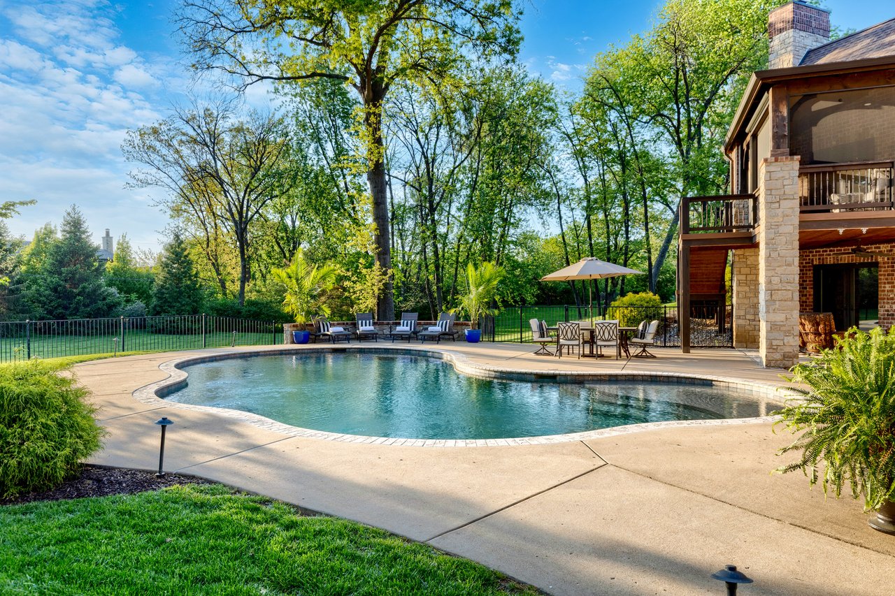 1015 Claymark Drive