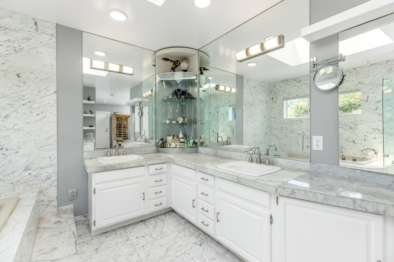 2350 San Marco Dr