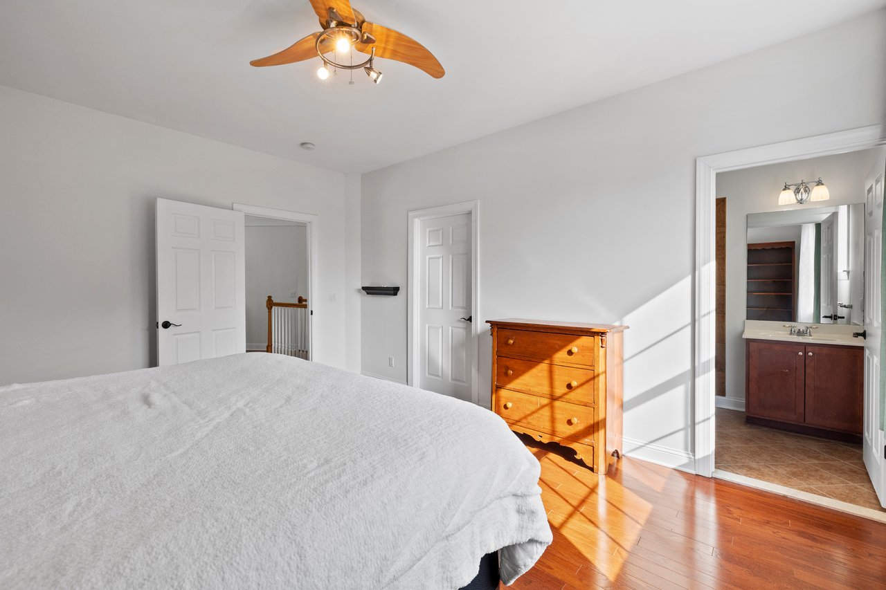 257 Farnsleigh Avenue