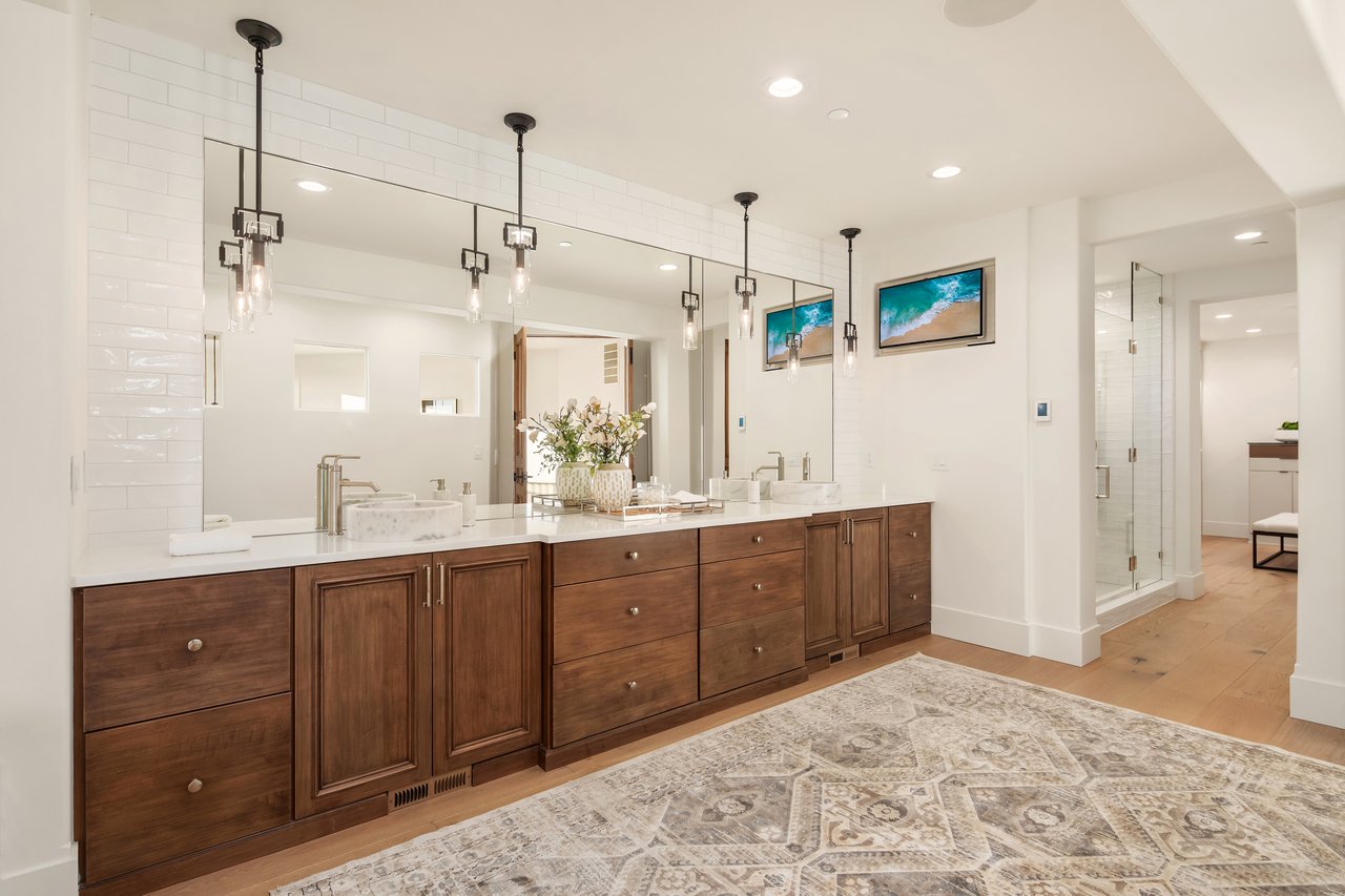 9228 112th Avenue NE