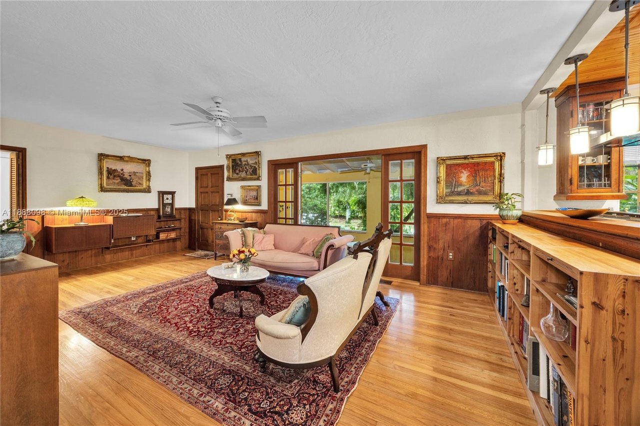 1 Grove Isle | Unit A908