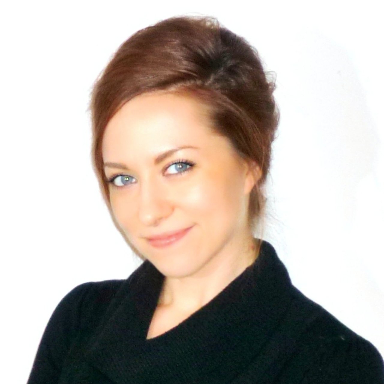 Jennifer Stahl Chicago, IL Real Estate Agent Headshot