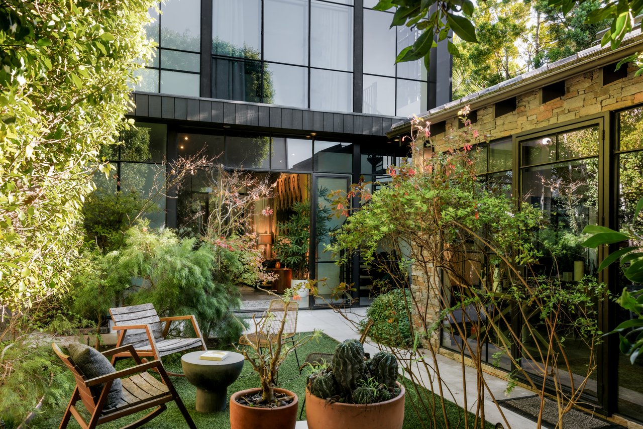 657 Milwood Ave, Venice 