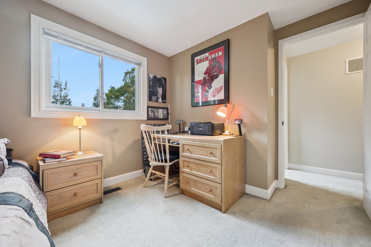 250 Mccraney Street W