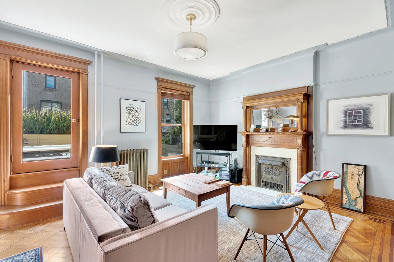 542 3RD Street