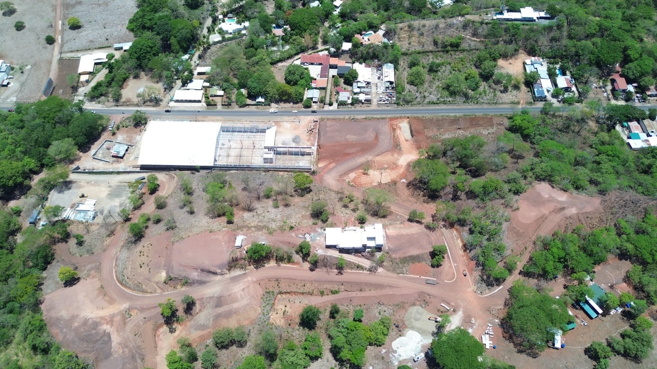 La Flora – An Exclusive Collection of 13 Estate Homesites - Huacas 