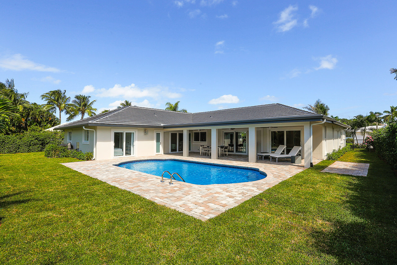 2367 Queen Palm Road